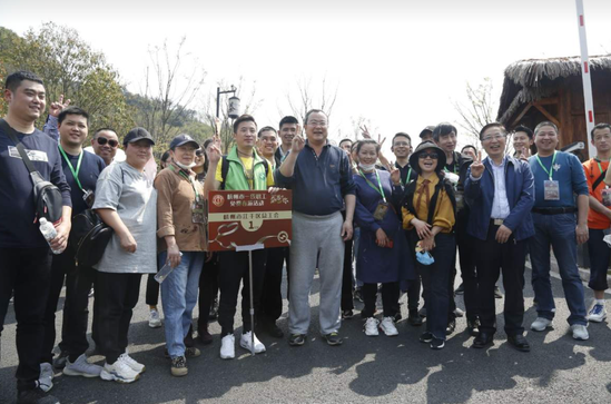 �й��r(sh��)�u���e�O�������M(j��n)����һ���������B(y��ng)