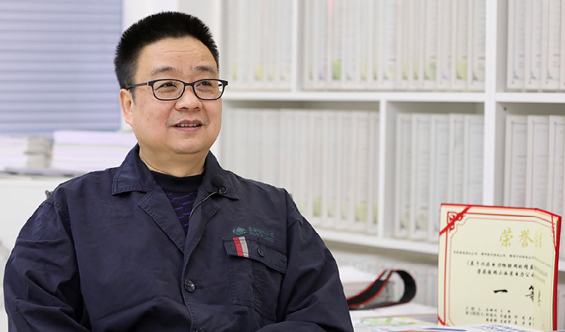 中國(guó)夢(mèng)·大國(guó)工匠篇 | 電網(wǎng)運(yùn)檢“掃地僧”宰紅斌