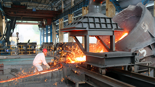 【一線：360行】天車工·高高在上的“繡花女”