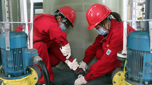 【一線：360行】女子集輸班·清罐保生產(chǎn)