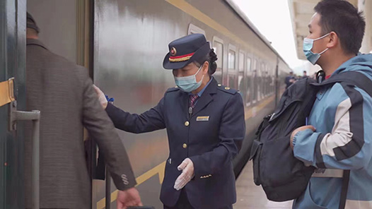 【愛在城市】一條線“繡”出暖心服務(wù)