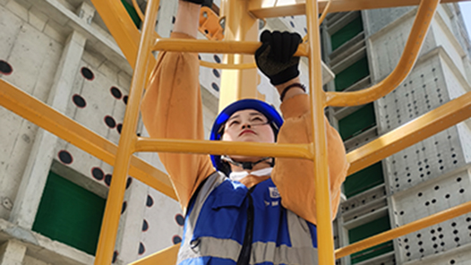 【愛在城市】我的工位，在百米高空