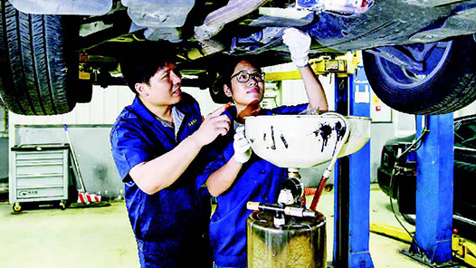 【一線：360行】汽修工·“檢查”二字常掛嘴邊