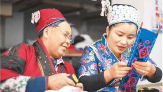 【愛在城市】楊美：打工妹創(chuàng)辦制衣廠 帶領(lǐng)搬遷婦女一起闖