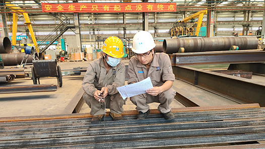 【一線：360行】鉚工·“鐵裁縫”袁學(xué)勤