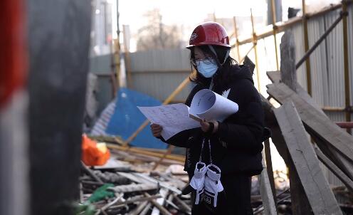 ��89�����O(sh��)Ӌ(j��)����700���֡�ж�y��