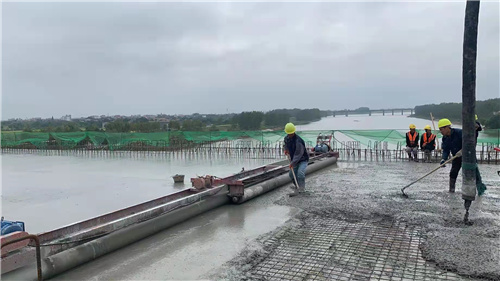 【“五小”創(chuàng)新有我在】小改造為路面“敷面膜”提速 