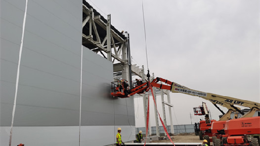 【“五小”創(chuàng)新有我在】定制“棉衣”讓超大廠房無懼風寒