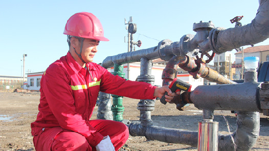 【“五小”創(chuàng)新有我在】智能升溫裝置巧解油嘴凍堵難題