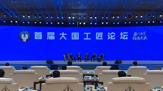 向文波：職業(yè)教育步入高校企業(yè)“雙主體”時(shí)代