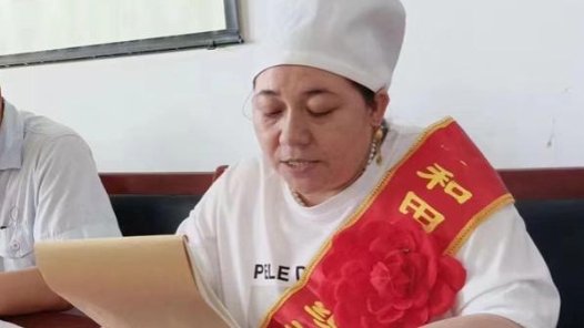 中國夢?大國工匠篇 | 布威海麗且?如則麥麥提：苦練指間技能，書寫亮麗人生