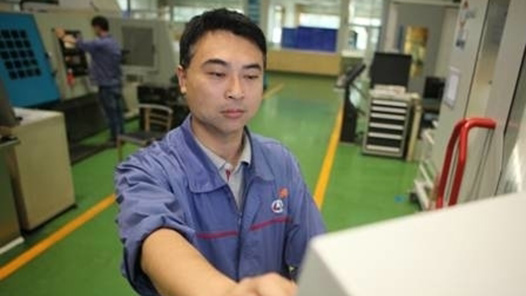 中國(guó)夢(mèng)·大國(guó)工匠篇 | 特級(jí)技師徐斌：扎根一線 奉獻(xiàn)航天 工藝攻關(guān)碩果累累