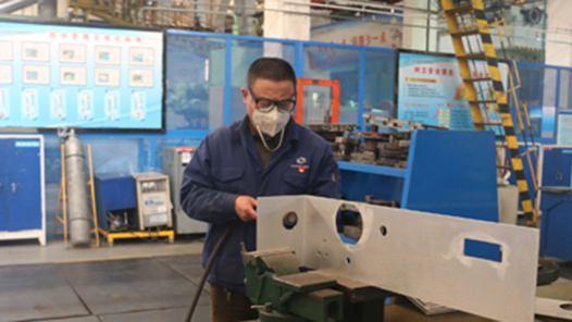 中國(guó)夢(mèng)·大國(guó)工匠篇 | 張學(xué)海：為國(guó)“鑄劍” 定要敢為天下先（圖）