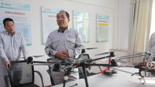 中國(guó)夢(mèng)·大國(guó)工匠篇 | 趙文武：高空“走鋼絲”的作業(yè)人