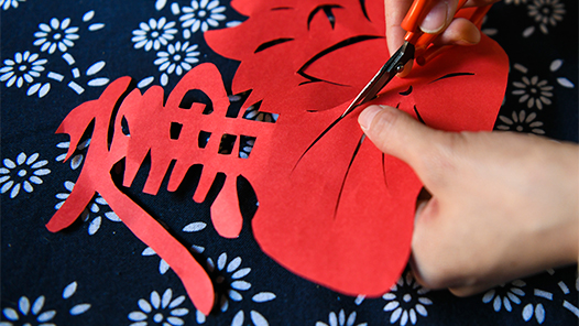 鍥而不舍落實(shí)中央八項(xiàng)規(guī)定精神｜清廉之風(fēng)浸潤(rùn)心田