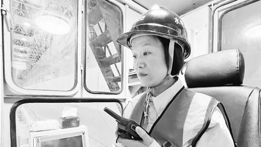 身邊的大國工匠 | 解鎖毫厘間的操作“密碼”