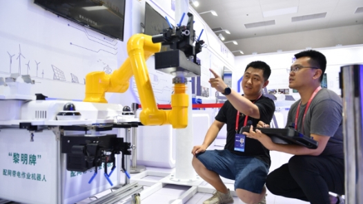 張黎明攜多項創(chuàng)新成果亮相工匠大會