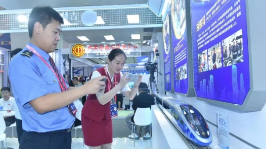 第二屆大國工匠創(chuàng)新交流大會吉林展區(qū)閃耀匠心