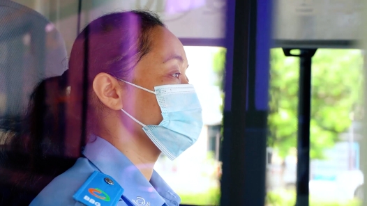 身邊榜樣丨把愛灑滿車廂