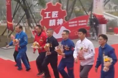 今天，他們是最耀眼的星！