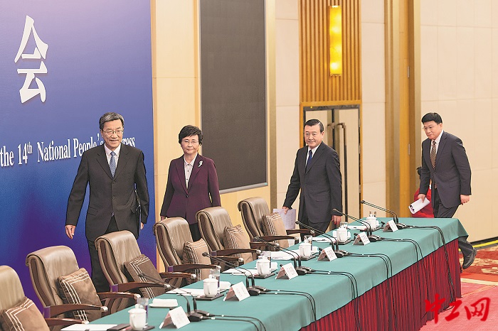 2430595_tpzz_1709997726929_b 2430595_tpzz_1709997726929_b