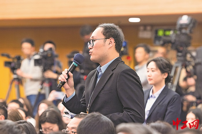 2430591_tpzz_1709997339650_b 2430591_tpzz_1709997339650_b