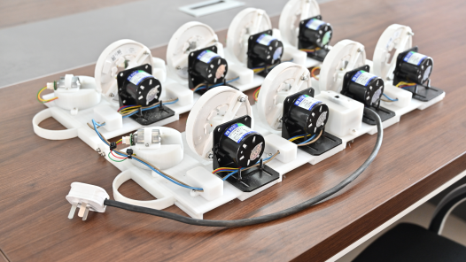 “五小”創(chuàng)新有我在｜事關(guān)動車組煙火報警，小工裝撬動大效能