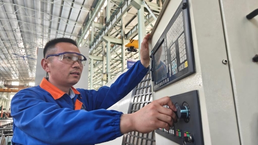 筑夢現(xiàn)代化 共繪新圖景·勞動者之歌｜張偉：創(chuàng)新加工技術(shù)為火箭上天“解題”