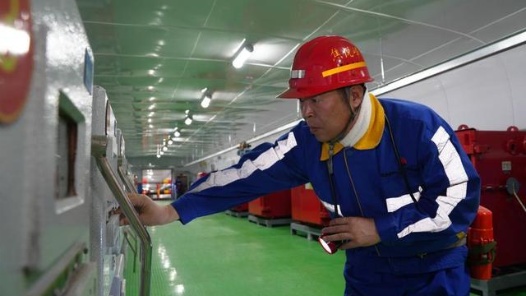 筑夢現(xiàn)代化 共繪新圖景·勞動者之歌丨焦悅峰：煤海深處的“創(chuàng)新達(dá)人”