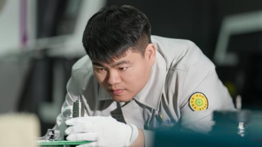 2024年最美職工 | 時(shí)敬龍：“燃”起來(lái)了！專攻國(guó)產(chǎn)汽車關(guān)鍵零件加工的大國(guó)工匠