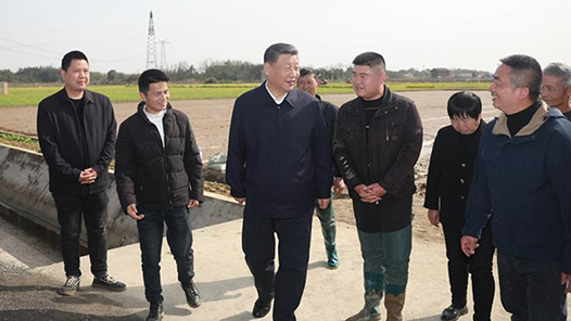 追光的你｜勞動(dòng)創(chuàng)造幸福未來(lái)