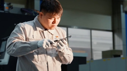 筑夢(mèng)現(xiàn)代化 共繪新圖景·最美職工｜以技為基創(chuàng)新攻關(guān) 擦亮民族汽車品牌