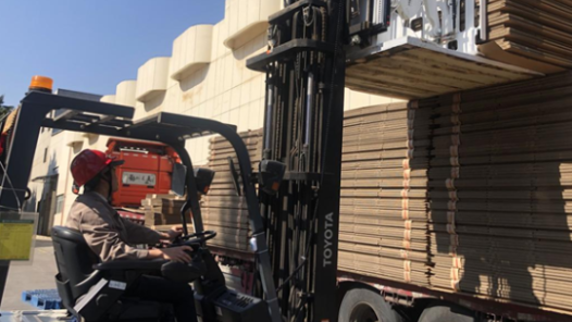 “五小”創(chuàng)新有我在丨叉車裝上“機械臂”