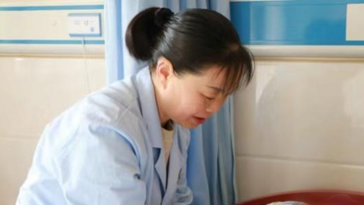 筑夢(mèng)現(xiàn)代化 共繪新圖景·最美職工｜以“璞玉”之心守護(hù)最美夕陽(yáng)紅