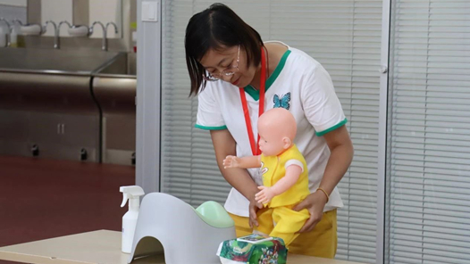 2024年呼和浩特市育嬰員職工職業(yè)技能比賽舉辦