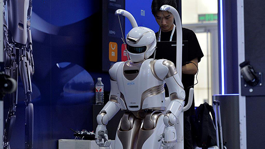 新質(zhì)生產(chǎn)力在車間｜在這里，機(jī)器人造機(jī)器人