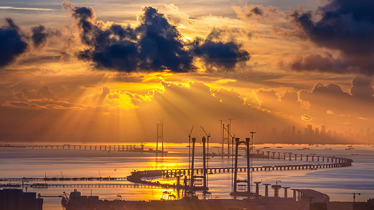 奮勇?tīng)?zhēng)先，決戰(zhàn)決勝“十四五”｜勇立潮頭向未來(lái)