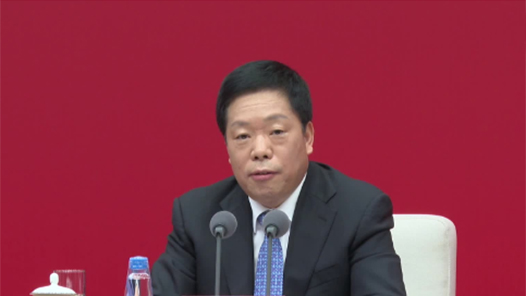 三中全會(huì)《決定》：推行由常住地登記戶口提供基本公共服務(wù)制度