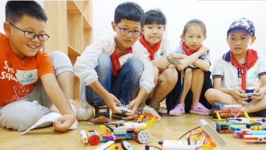 二十屆三中全會(huì)決定解讀｜探索建立全國統(tǒng)一的人口管理制度