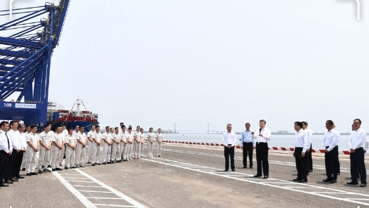 改革近鏡頭 | 海南，春潮拍岸正揚帆