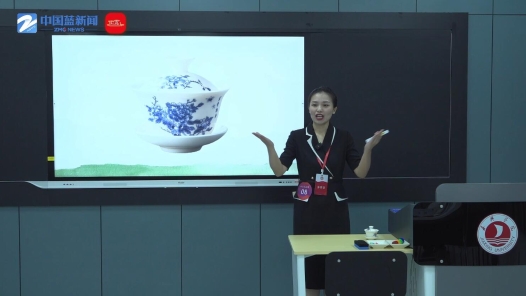 It describes the changes in Chinese society.