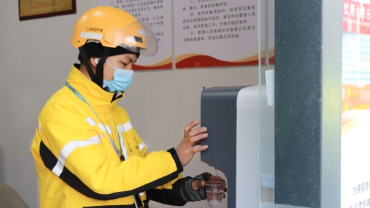 蘇州推進(jìn)工會(huì)驛站數(shù)智化建設(shè) 千余驛站為環(huán)衛(wèi)工人撐起“遮陽傘”