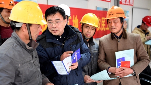 寧夏石嘴山市大武口區(qū)總工會幫助職工獲得工傷賠款12萬余元