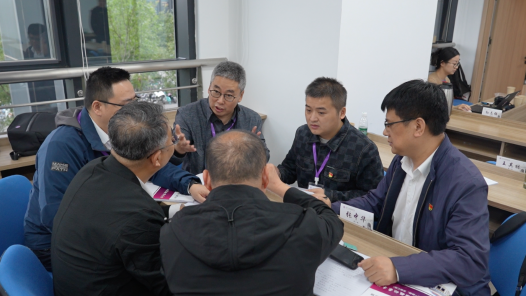 院士大師授課、人工智能實踐……在清華參加這個培訓(xùn)營，工匠人才直呼“太賺了”