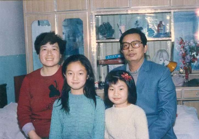 陳步烽一家四口的合影。（受訪者供圖）