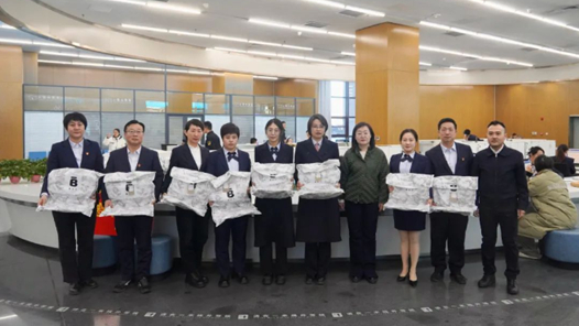 呼和浩特市總工會開展職工勞動保護(hù)慰問活動