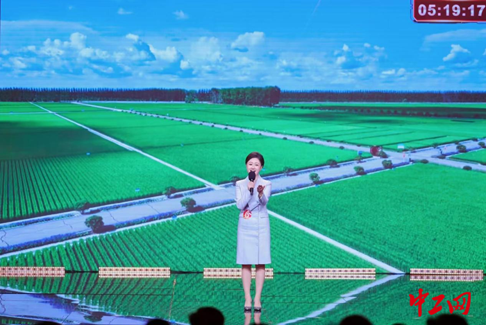 趙詩(shī)奇 趙詩(shī)奇