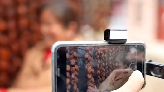 新春走基層·建設(shè)宜居宜業(yè)和美鄉(xiāng)村｜東阿拉村，集市人氣旺