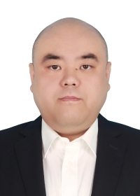 王學(xué)山同志證件照