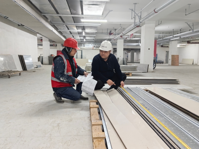 王學(xué)山同志工作照2